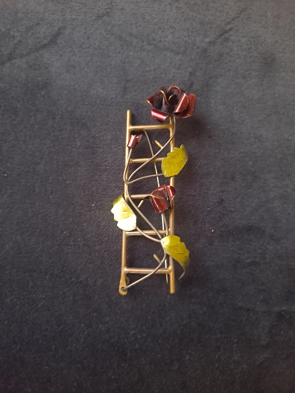Vintage-Inspired Red Rose and Gold Leaf Hair Barrette - Women Jewelry